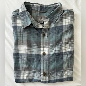 Royal Robbins Plaid Pucker Dry Button Down Shirt